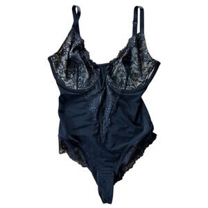 NWT Popilush Shapewear Full Coverage Plunging Lace Slimming Bodysuit Small